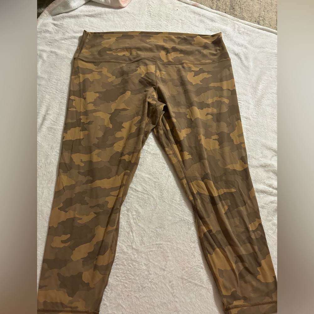 Align High Rise Pant - Picture 2 of 4
